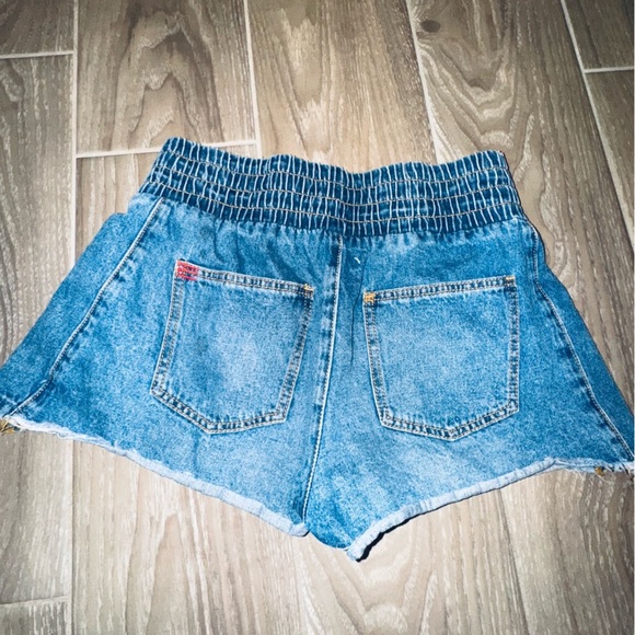 BDG BY URBAN OUTFITTERS PULL ON HIGH WAISTED DENIM BOXER SHORTS SIZE SMALL - Picture 8 of 12
